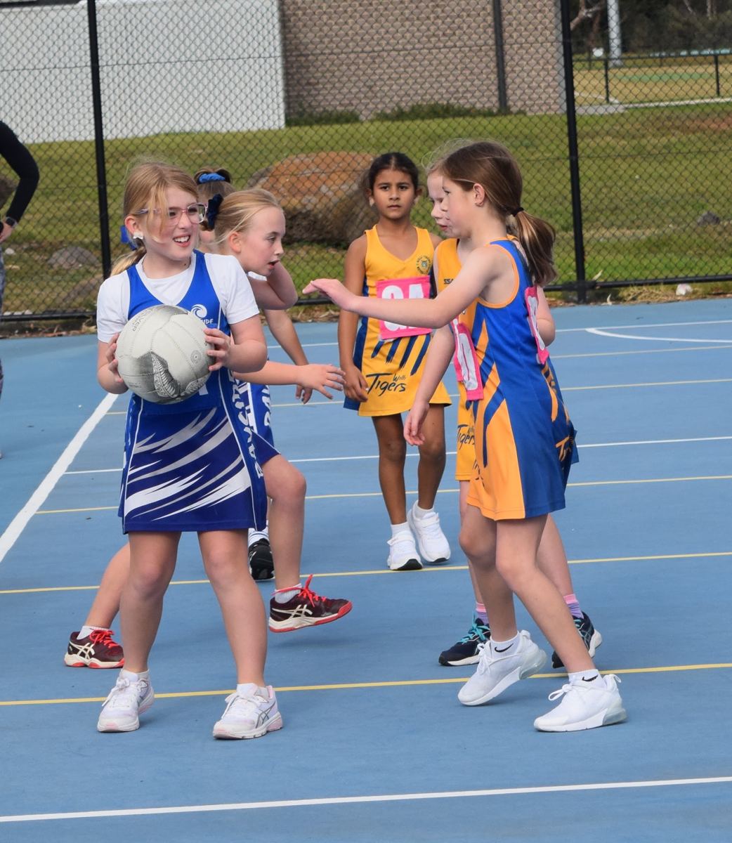 Young Bayside players on game day